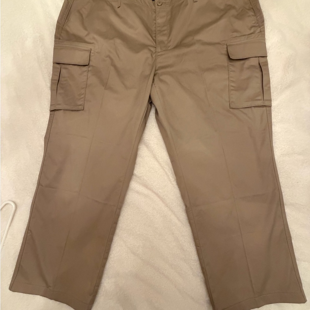 Lands' End womenβsβ Cargo Pants in Light Brown/Tan